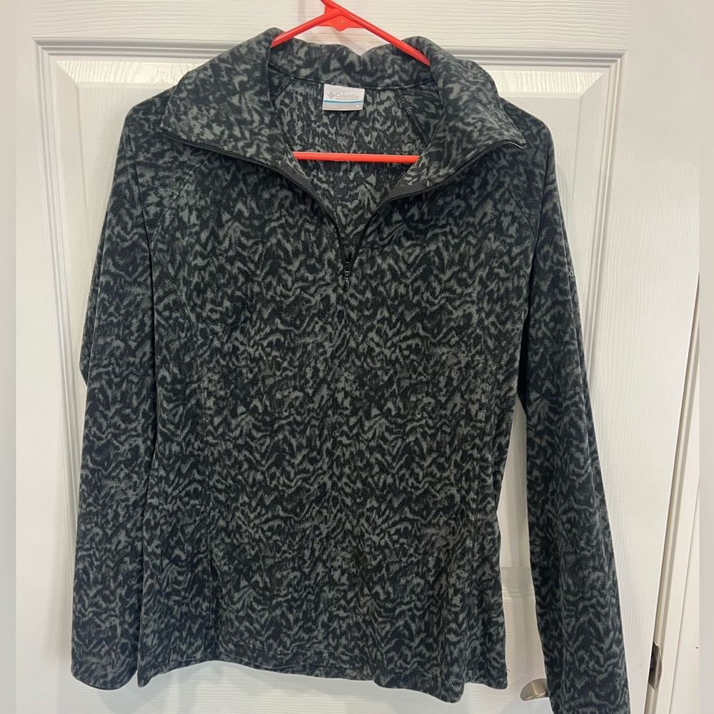 Women’s Columbia fleece pullover